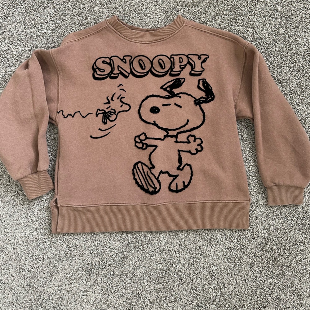 Zara Snoopy peanuts sweatshirt. Brown. Size 11-12.